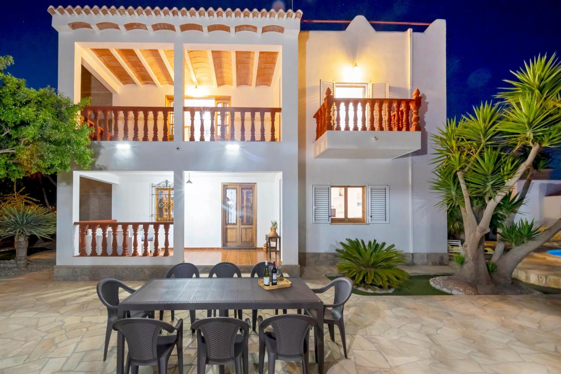 Mali Ibiza città
